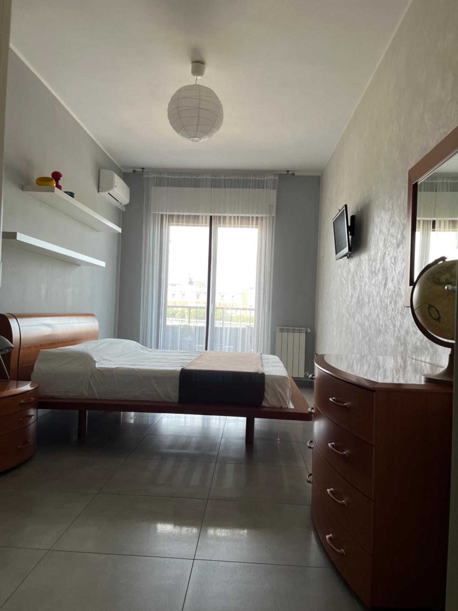 Sun-Kissed Seaside Retreat: Your Pescara Getaway 외부 사진
